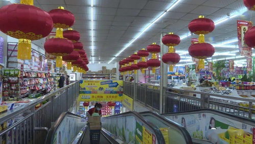 岷縣 年味漸濃防疫不松，二手日用百貨開辟新銷路